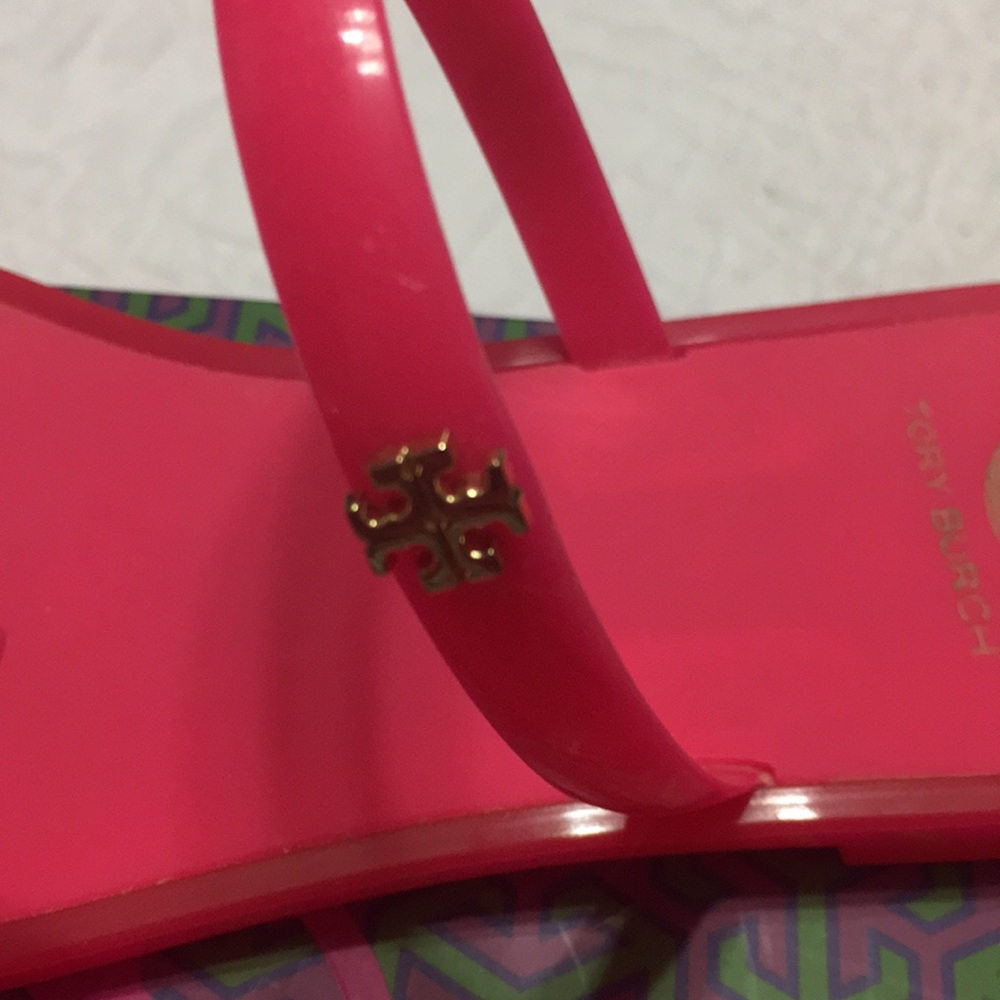 Tory Burch hot pink jelly sandals - Picture 4 of 5